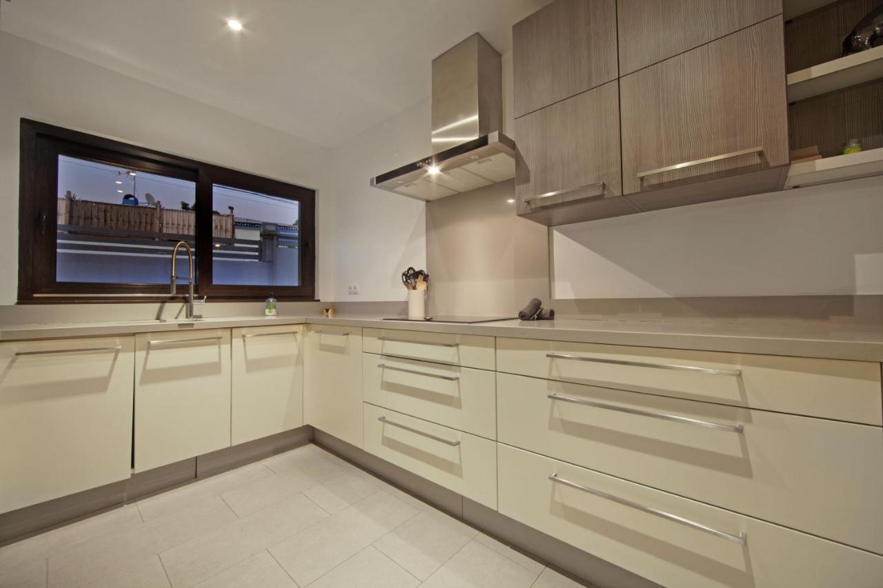 Modern Villa Close To Costabella Beach Марбеля Екстериор снимка